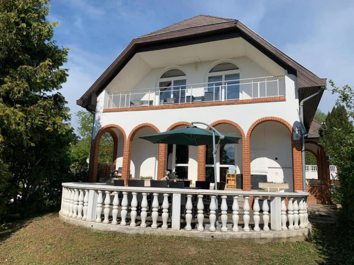 Landhaus Töreki mit Pool Siófok Exterior foto